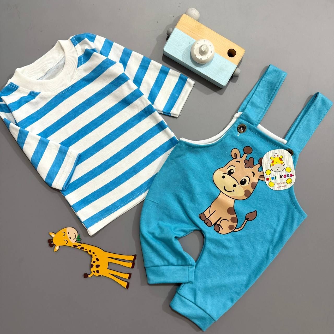 دوتیکه نوزادی زرافه