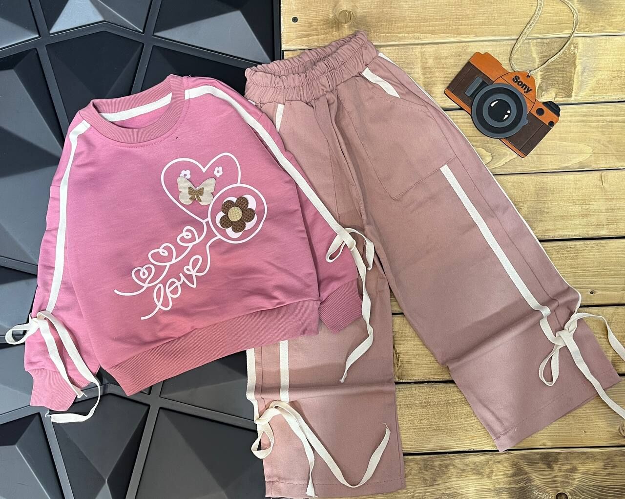 ست گل وپروانه