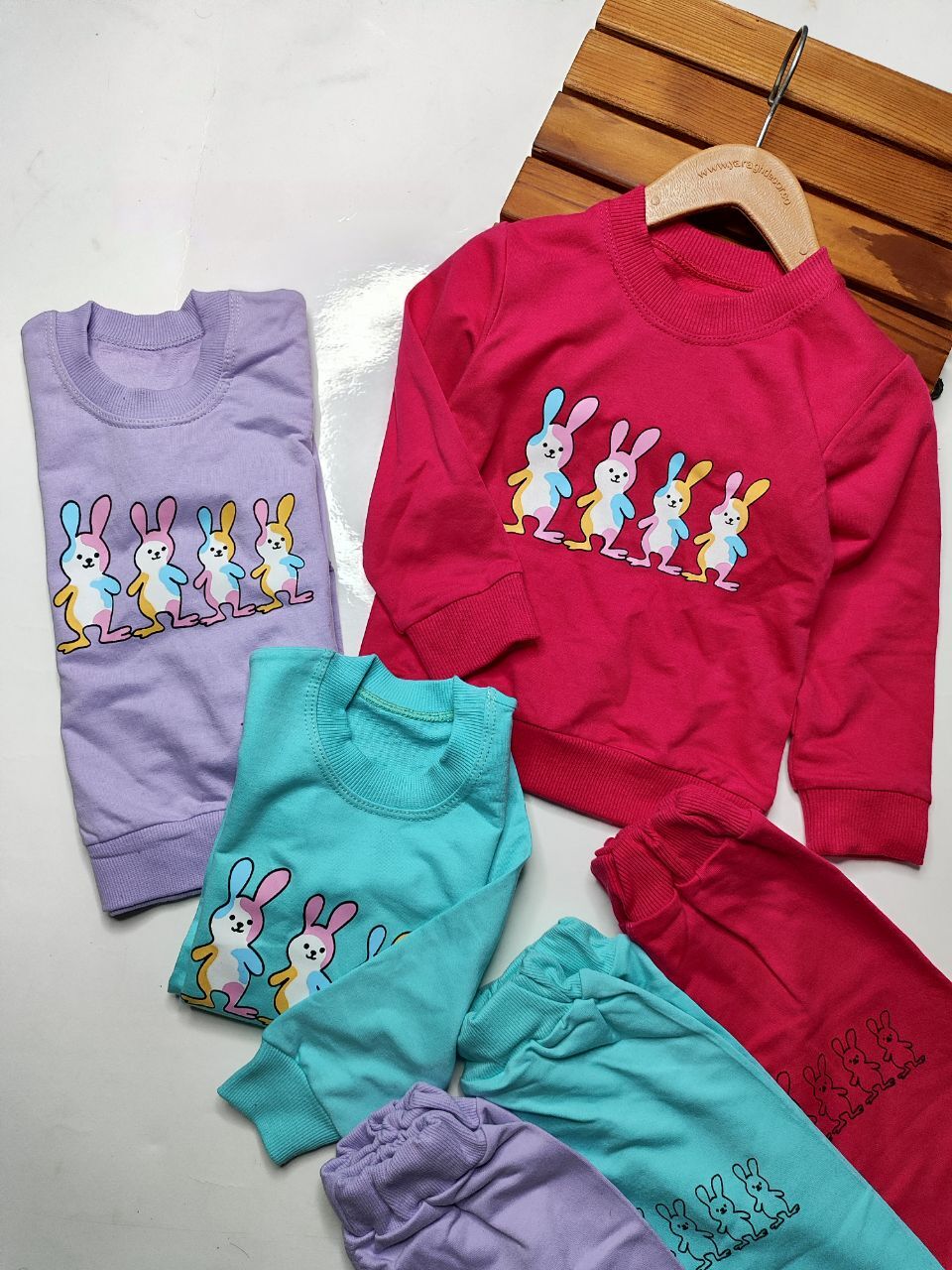 ست خرگوش ها